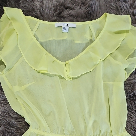 Women's Ruffled Yellow Top - Picture 2 of 5